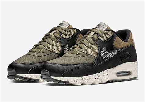 nike air max 90 black olive aanbieding|olive green t 90.